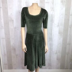 NWT Green Velvet Elegant Nicole